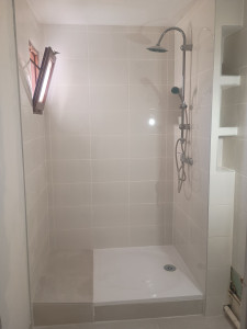 Photo de galerie - Création d'une douche à italienne avec des niches 