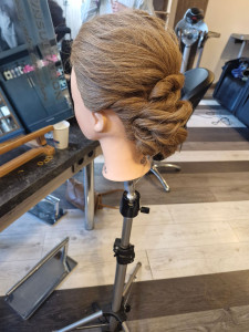 Photo de galerie - Chignon mariée 