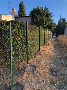 Photo de galerie - Pose de clôture grillage 