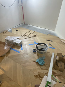 Photo de galerie - Pose parquet colle