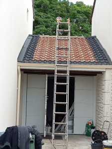 Photo de galerie - Peinture d’une toiture 