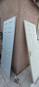 Photo de galerie - Ponçage et repeindre des portes 