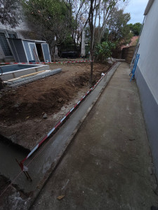 Photo de galerie - Fondation pour mur de clôture.