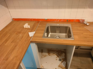 Photo de galerie - Montage cuisine équipée
Pose de joints sanitaires
