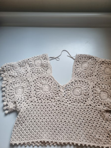 Photo de galerie - Haut crocheté