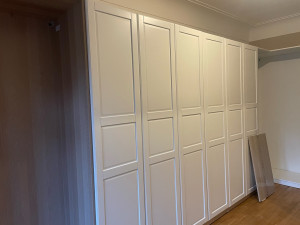 Photo de galerie - Montage d’un dressing complet 