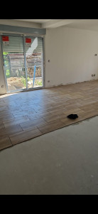 Photo de galerie - Pose d’un carrelage en quinconce 30x60