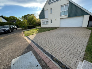 Photo de galerie - Nettoyage haute pression & bordure tonte pelouse 