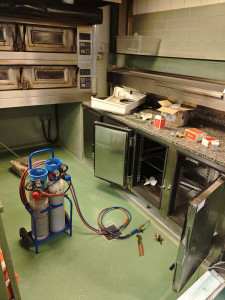 Photo de galerie - Remplacement de l'évaporateur d'un meuble froid 