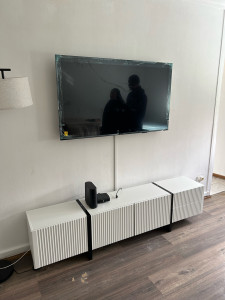 Photo de galerie - Montage et pose d’un meuble tv et support mural. 