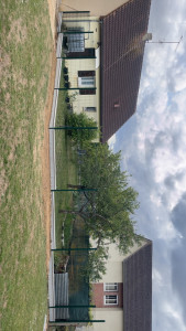 Photo de galerie - Pose clôture rigide 