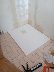Photo de galerie - Installation receveur de douche 