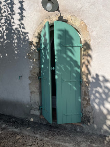 Photo de galerie - Volets peint en trois couches de peinture bois