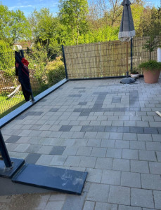 Photo de galerie - Pose des pavés 
