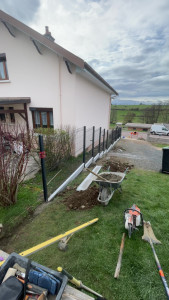 Photo de galerie - Bricolage et multi services