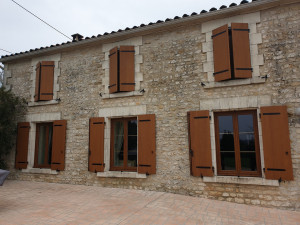 Photo de galerie - Ponçage et reprise de peinture avec une couleur magnifique