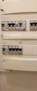 Photo de galerie - Installation  et mise en marche d'un coffre électrique pour un T1