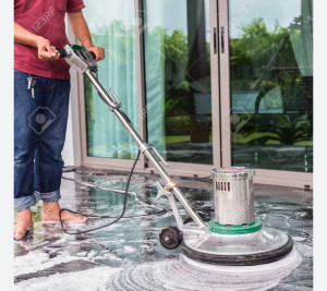 Photo de galerie - Nettoyage sol avec mono brosse 