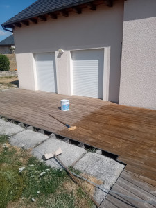 Photo de galerie - Entretien terrasse/ application d'un saturateur 