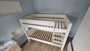 Photo de galerie - Montage d'un lit superposé : Maisons du monde.
