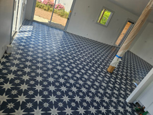 Photo de galerie - Pose d un 20 par 20 imitation carreaux de ciment