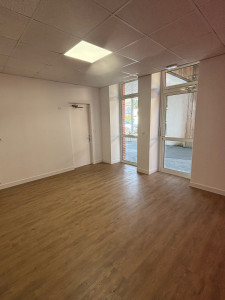 Photo de galerie - Pose de parquet + peinture 