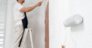Photo de galerie - Peinture d’un mur en blanc 