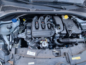 Photo de galerie - Remplacement bougies d'allumage sur Citroën C4 1,2 Puretech.