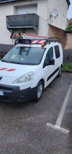 Photo de galerie - N’importe fibre optique dépannage avec cherche le point de blocage et pose gaine où bien goulotte et aussi l’électricité et peinture 