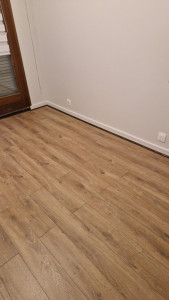 Photo de galerie - Pose du parquet
