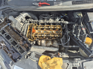 Photo de galerie - Remplacement joint cache-culbuteur + bougies d’allumage sur Opel Astra