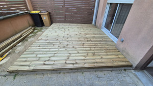 Photo de galerie - Terrasses bois et composite – Pose sur plots réglables