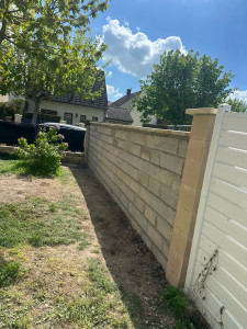 Photo de galerie - Montage mur en parpaing 