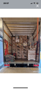 Photo de galerie - Camion ranger soigneusement 