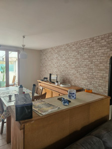 Photo de galerie - Plafond murs papier peint fini