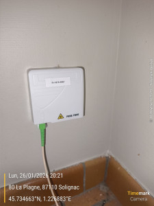 Photo de galerie - Réparation Fibre optique/ déplacement des prises optique 