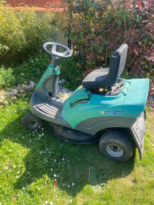 Photo de galerie - Tondeuse autoportée, toutes marques