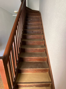 Photo de galerie - Cage d'escalier -pose sol souple Pvc 