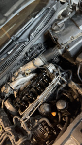 Photo de galerie - Changement linguet et cache culbuteur avec tous les joints