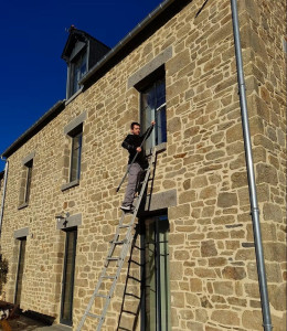Photo de galerie - Nettoyage de vitre en hauteur 