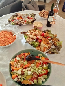 Photo de galerie - Récupérer vos enfants après l'école, les faire manger, les devoirs, douche, jeux  ... je suis une grand mère , mère très bienveillante 