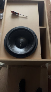 Photo de galerie - Assemblage caisson de basse double 38