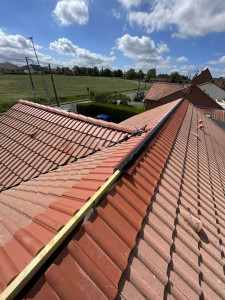 Photo de galerie - Voici une rénovation de faîtage  