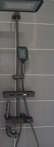 Photo de galerie - Pose d'une colonne de douche 