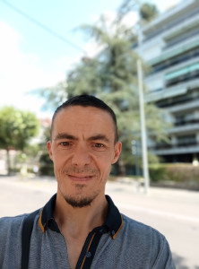 Photo de galerie - Je suis qui et a l écoute j ai un bon feeling et j aime rendre service 