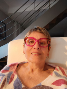 Photo de galerie - De préférence chien de petite taille  et pas trop puissant car je

 suis r.etraitée et lorsque j irai le  upromener je souhaiterai qu il marche a mon allure.
