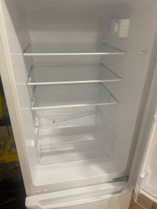 Photo de galerie - Frigo après 