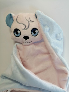 Photo de galerie - Création de ce joli doudou en tissu minky pour la naissance d'un petit garçon. 