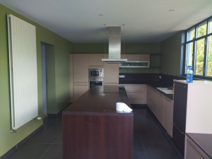 Photo de galerie - Peinture complète cuisine et reprise plafond enduit et peinture 