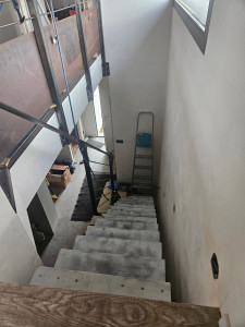 Photo de galerie - Fabrication et pose escalier et garde corps  fait par mais soins avant peinture 